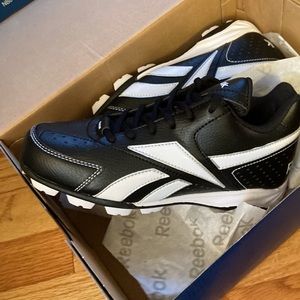 New Reebok Youth 12 Prospect Mid Mrt Molded Cleats Black/White size mens 5.5
